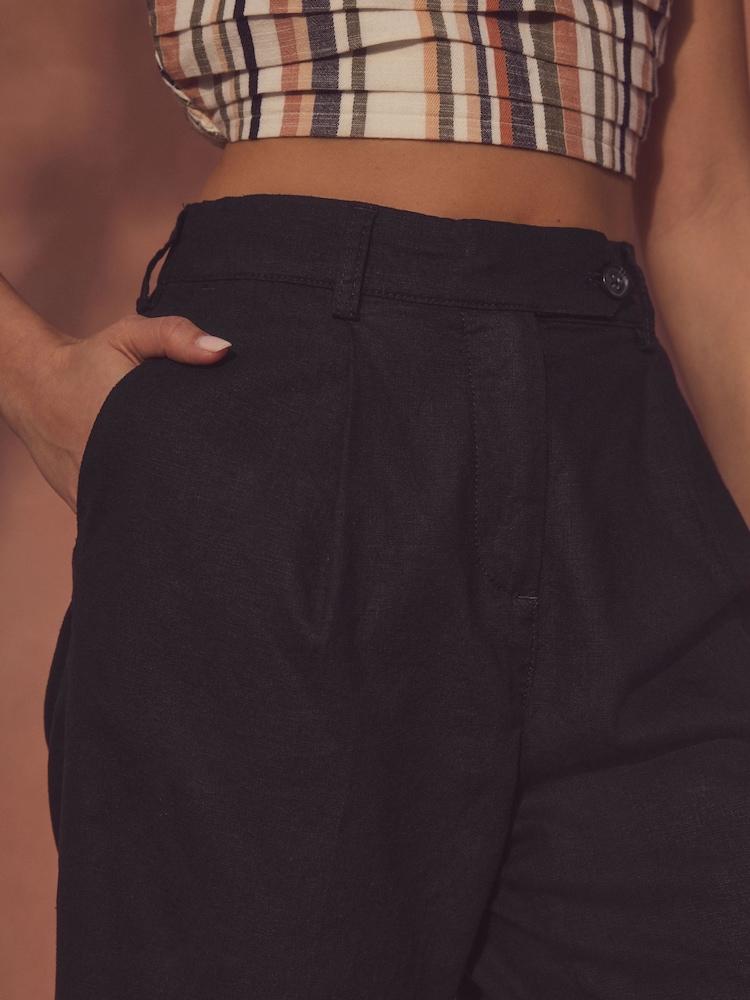 Zwart - Linen Rich City Knee Shorts - Image 3 of 6