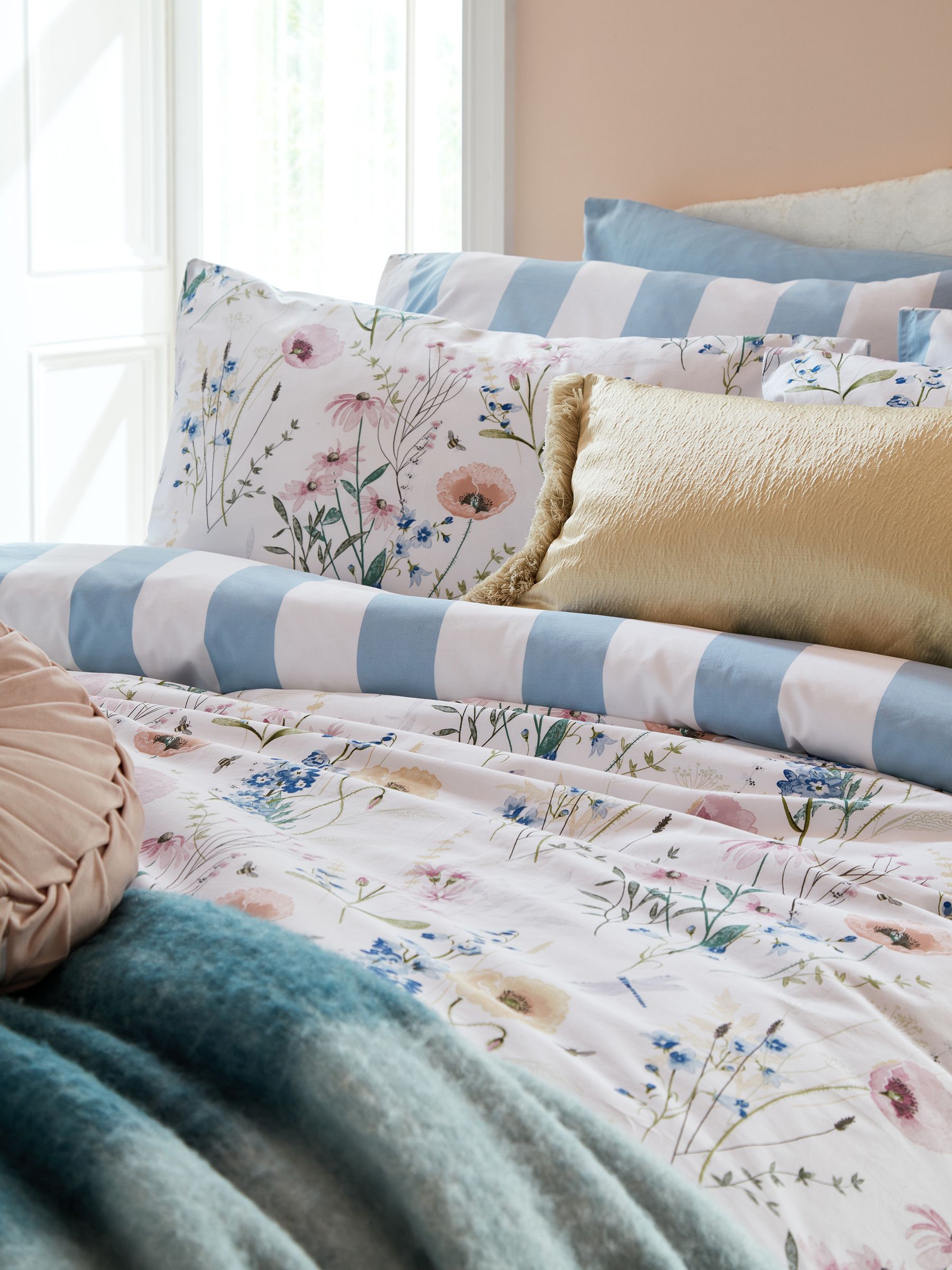 Buy Laura Ashley Blue 100% Cotton Percale 200 Thead Count Alford
