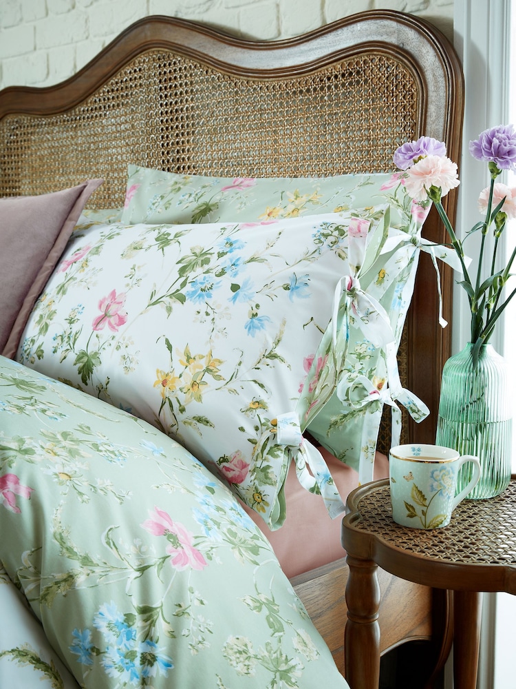Laura Ashley Multi 100% Cotton Poppy Meadow Duvet Cover and Pillowcase Set - Image 2 of 9