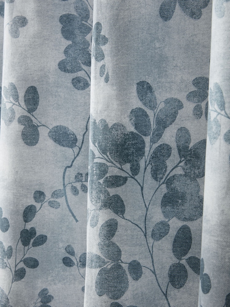 ستائر Millhayes لحجب الضوء بفتحات تعليق من Laura Ashley - صورة 4 من 4 ستائر Millhayes لحجب الضوء بفتحات تعليق من Laura Ashley - صورة 4 من 4