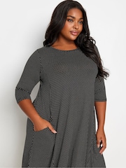 Yours Curve Black Black Polka Dot Pocket Dress - Image 4 of 4