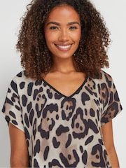 M&Co Animal Large Scale Animal Print V-Neck Top - Image 4 of 5