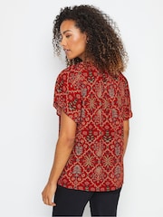 M&Co Tile Print Short Sleeve Top - Imagen 2 de 5