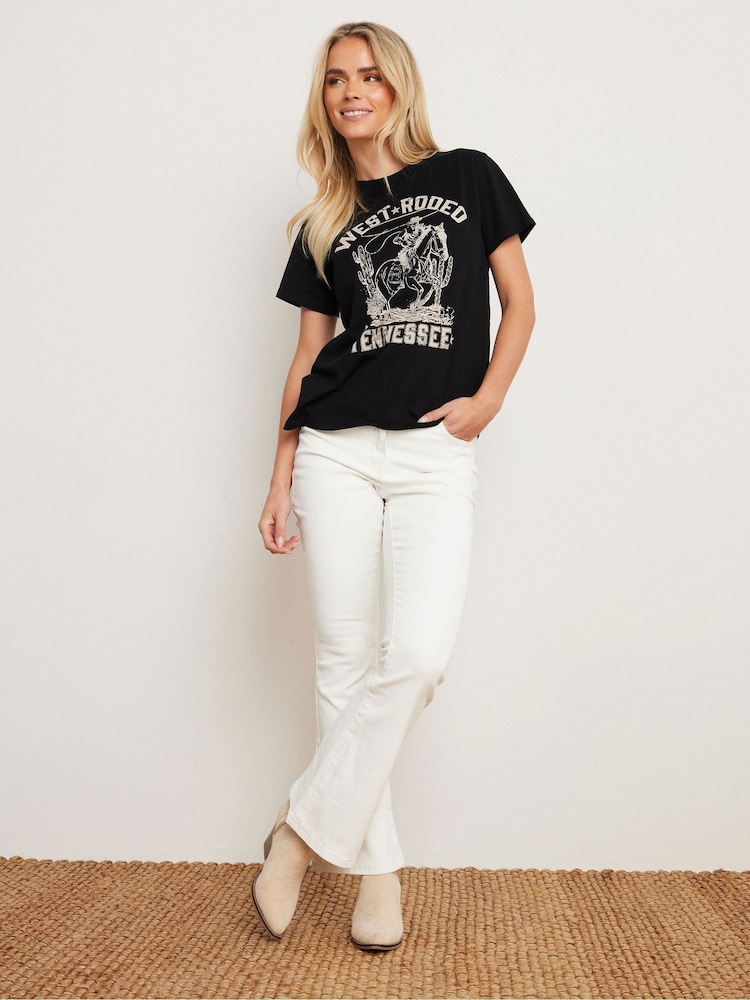 PixieGirl Petite White Kick Flare Jeans - Image 2 of 5
