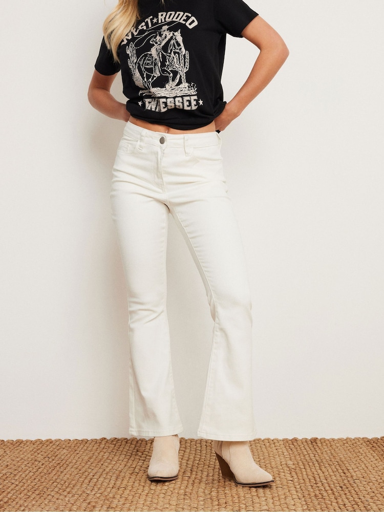 PixieGirl Petite White Kick Flare Jeans - Image 3 of 5