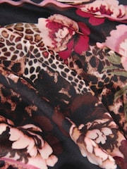 Black Palms Supersoft Dressing Gown - Image 9 of 10
