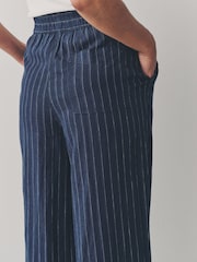 Rayas diplomáticas azules - Linen Rich Wide Leg Trousers - Imagen 6 de 9