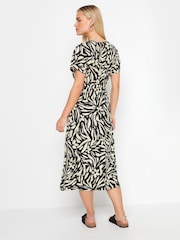 Vestido midi PixieGirl Petite com amarração na cintura - Imagem 3 de 5