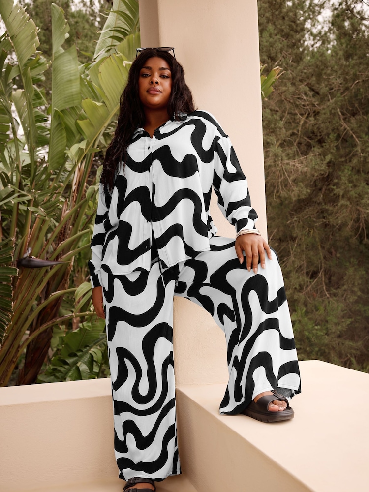 Yours Curve 100% Cotton Abstract Print Crinkle Beach Shirt - Imagen 1 de 6