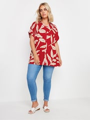 Yours Curve Red Leaf Leaf Crinkle Short Sleeve Shirt - Image 2 of 5