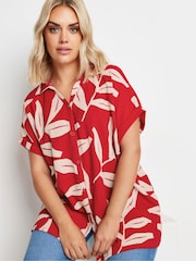 Yours Curve Red Leaf Leaf Crinkle Short Sleeve Shirt - Image 4 of 5