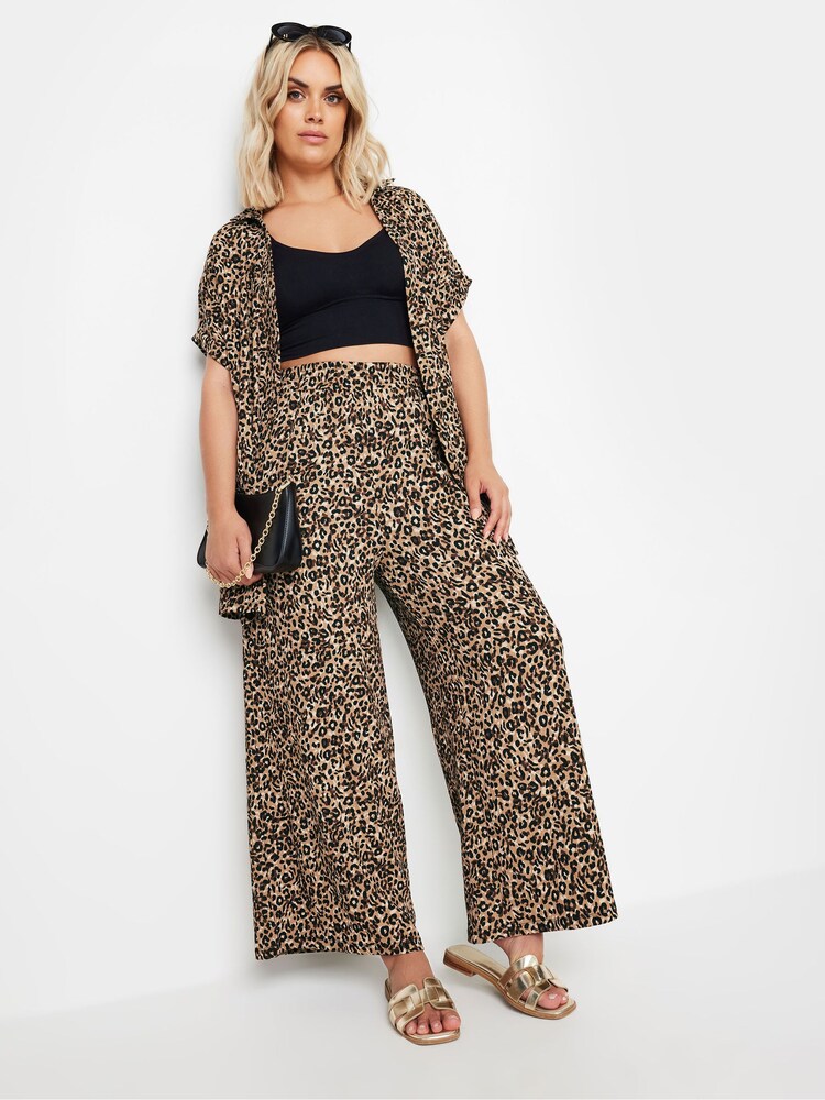 Yours Curve Black Leopard Leopard Crinkle Trousers - Image 1 of 5