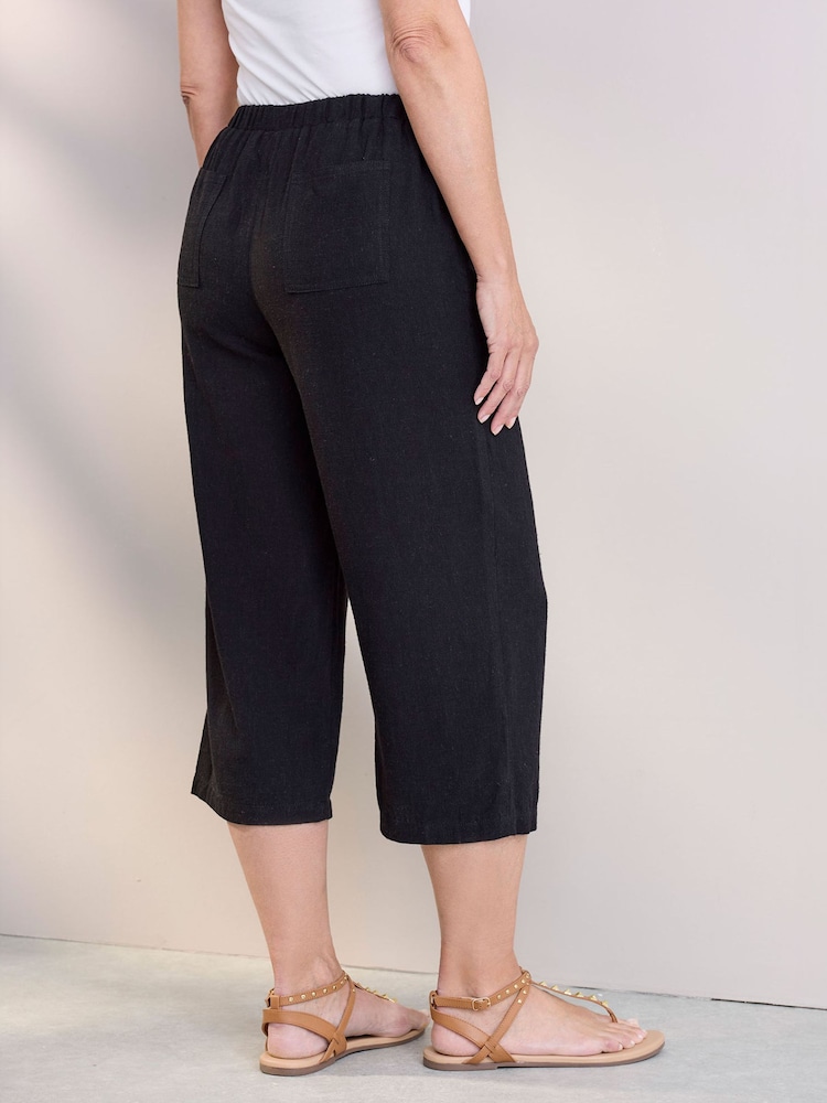 Cotton Traders Black Viscose Linen Blend Cropped Trousers - Image 2 of 4 Cotton Traders Black Viscose Linen Blend Cropped Trousers - Image 2 of 4
