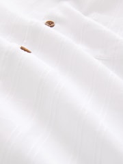 White 100% Cotton Textured Seersucker Short Sleeve Shirt - Image 7 of 8
