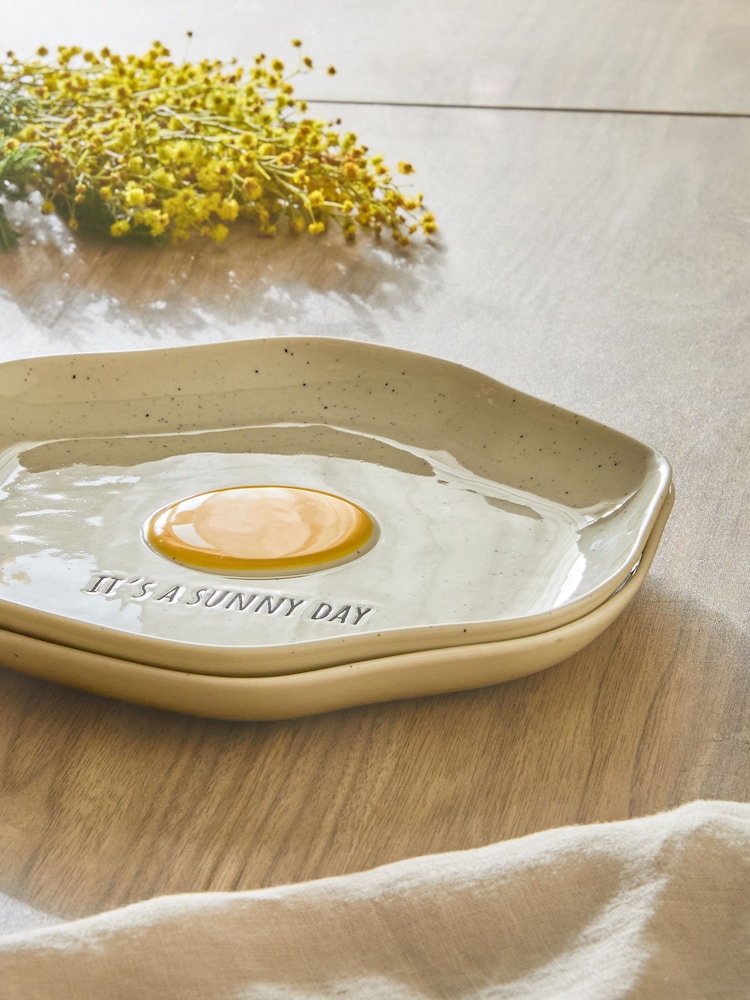 Set of 2 White Egg Slogan Side Plates - Image 3 of 4