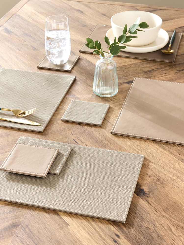 Komplet 4 Rectangle obojestransko (nošenje) Faux Leather pogrinjek and podstavek za kozarec/steklenico - Slika 1 iz 4 Komplet 4 Rectangle obojestransko (nošenje) Faux Leather pogrinjek and podstavek za kozarec/steklenico - Slika 1 iz 4