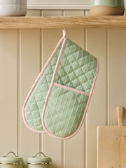 Green Stripe Oven Gloves - Image 2 of 4