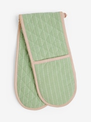 Green Stripe Oven Gloves - Image 4 of 4