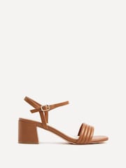 Marrón - Sandalias de tacón cuadrado con parte superior acanalada Toronto de Linzi - Imagen 2 de 6