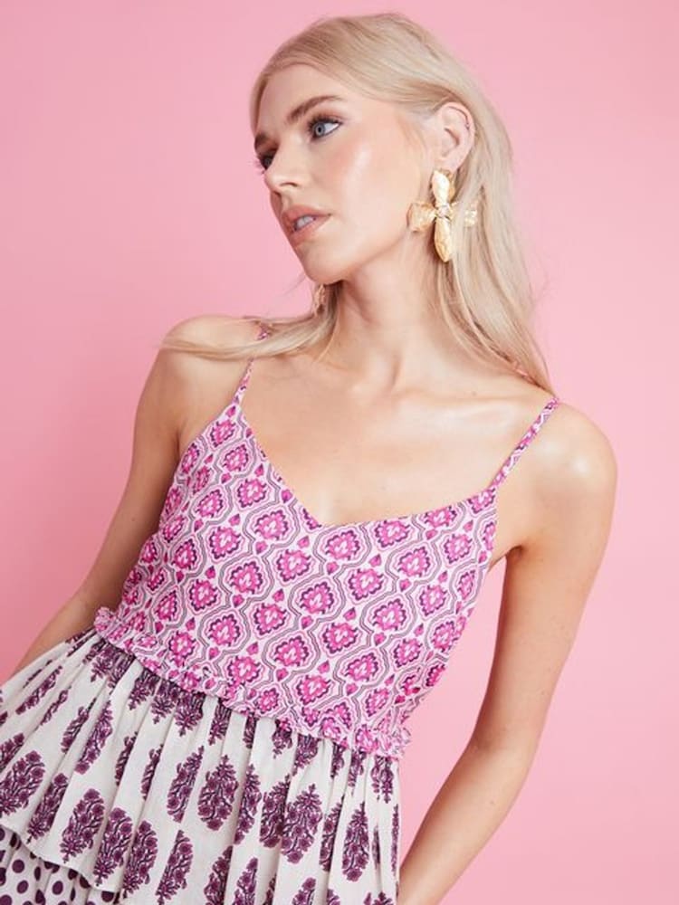 Another Sunday Mix Print Floral Polka Dot Pink Tiered 100% Cotton Cami Midi Dress - Bild 2 von 3 Another Sunday Mix Print Floral Polka Dot Pink Tiered 100% Cotton Cami Midi Dress - Bild 2 von 3