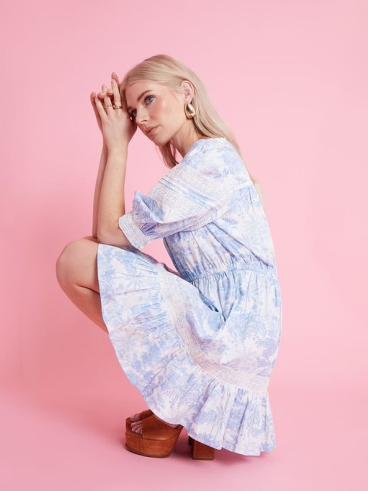 Another Sunday Mini Blue Ruffle Hem Scenic Floral Print 100% Cotton Dress with Lace Trims - Изображение 3 из 3