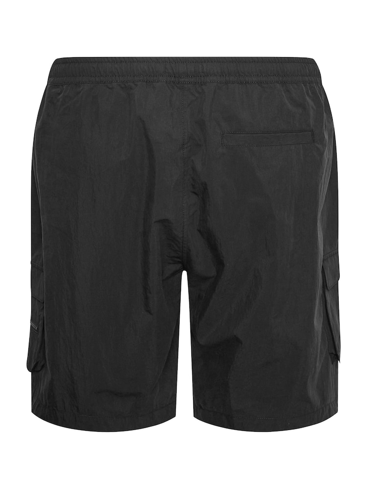 Schwarz - BadRhino Big & Tall – Crinkle-Nylon-Cargoshorts - Bild 4 von 4 Schwarz - BadRhino Big & Tall – Crinkle-Nylon-Cargoshorts - Bild 4 von 4