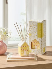 Peach and Freesia 100ml Daisy Fragranced Reed Diffuser - Image 1 of 3