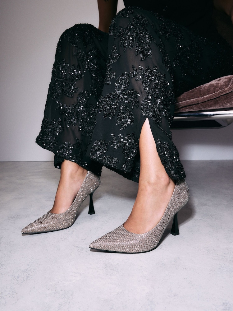 Svetleče - Forever Comfort® Point Toe Curve čevlji z visoko peto salonar - Slika 1 iz 3 Svetleče - Forever Comfort® Point Toe Curve čevlji z visoko peto salonar - Slika 1 iz 3