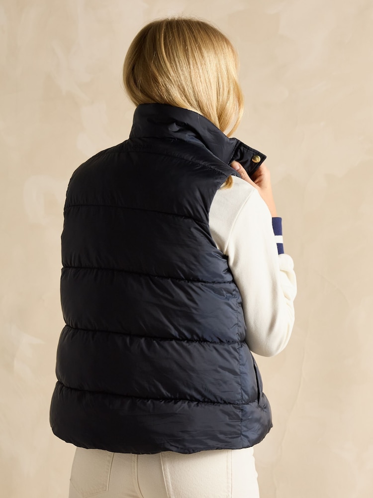 Marineblau/blau - Joules Reversible Showerproof Gilet - Bild 2 von 9 Marineblau/blau - Joules Reversible Showerproof Gilet - Bild 2 von 9