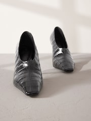 Preto - Premium Leather High Cut Chisel Toe Court Shoes - Imagem 7 de 10