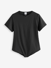 Blanco y negro - Pack de 2 bodis tipo camiseta con efecto Magisculpt de Simply Be - Imagen 5 de 6