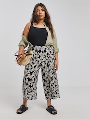 Simply Be Simply Be Ditsy Floral Print Plissé Culottes - Bild 1 von 5
