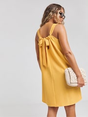 Simply Be Strukturiertes Smockkleid aus Jersey - Bild 1 von 4