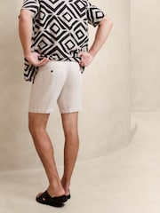 Серо-коричневый - Banana Republic Lino Slim Fit 100% Linen 7"" Shorts - Image 2 of 4