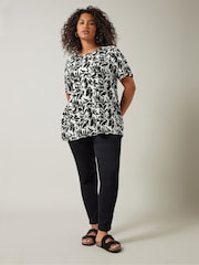 Evans Floral Crinkle White Top - Image 2 of 5