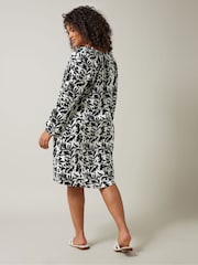Evans Floral Crinkle Midi White Dress - Image 4 of 6