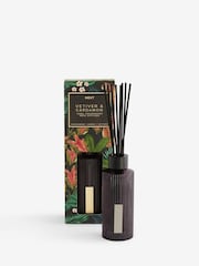 Cardamom and Vetiver 100ml Fragranced Reed Diffuser - Image 4 of 4