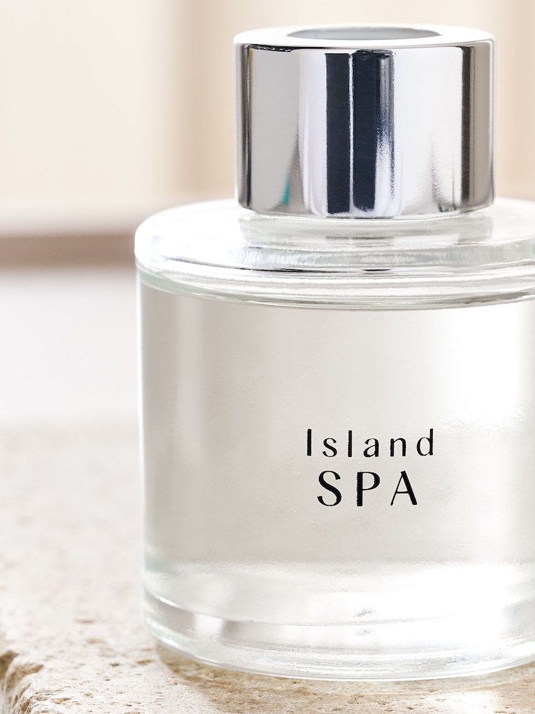 Set of 3 Island Spa 40ml Diffusers - Image 2 of 4 Set of 3 Island Spa 40ml Diffusers - Image 2 of 4