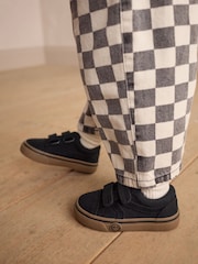 Black Standard Fit (F) Touch Fastening Skate Trainers - Image 1 of 8