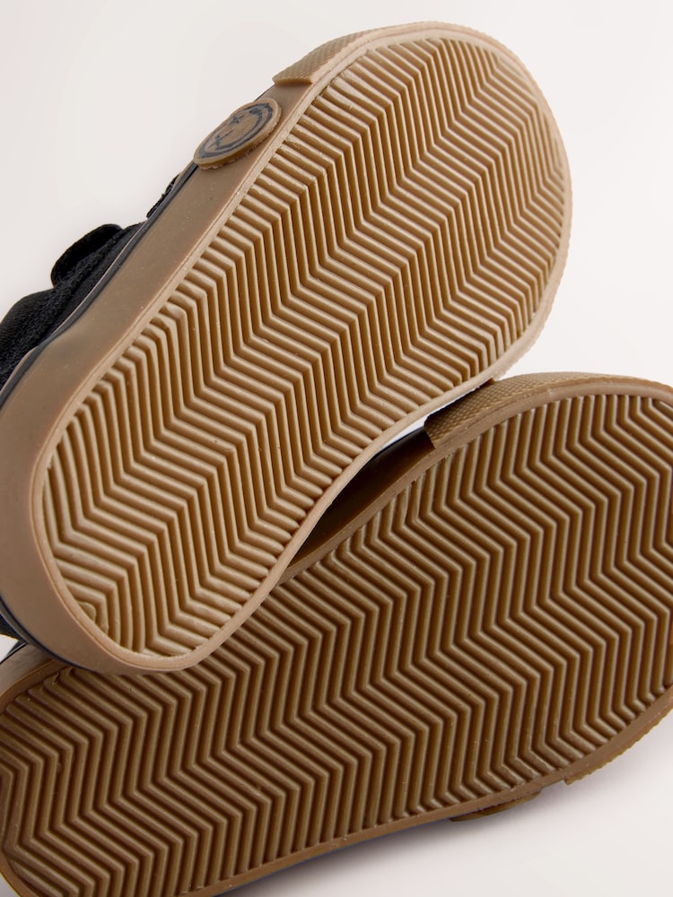 Black Standard Fit (F) Touch Fastening Skate Trainers - Image 7 of 8