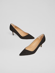 črna - LK Bennett Farah Suede Asymmetric čevelj ali škorenj z visoko, ozko peto, ukrivljeno pod čevelj Courts - Slika 3 iz 4
