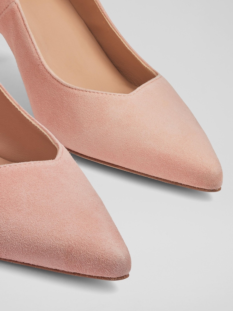 rožnata - LK Bennett Farah Suede Asymmetric čevelj ali škorenj z visoko, ozko peto, ukrivljeno pod čevelj Courts - Slika 4 iz 4 rožnata - LK Bennett Farah Suede Asymmetric čevelj ali škorenj z visoko, ozko peto, ukrivljeno pod čevelj Courts - Slika 4 iz 4
