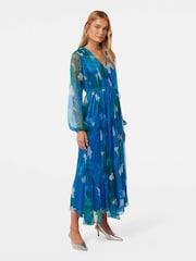 Forever New Blue August Printed Plisse Midi Dress - Image 3 of 4