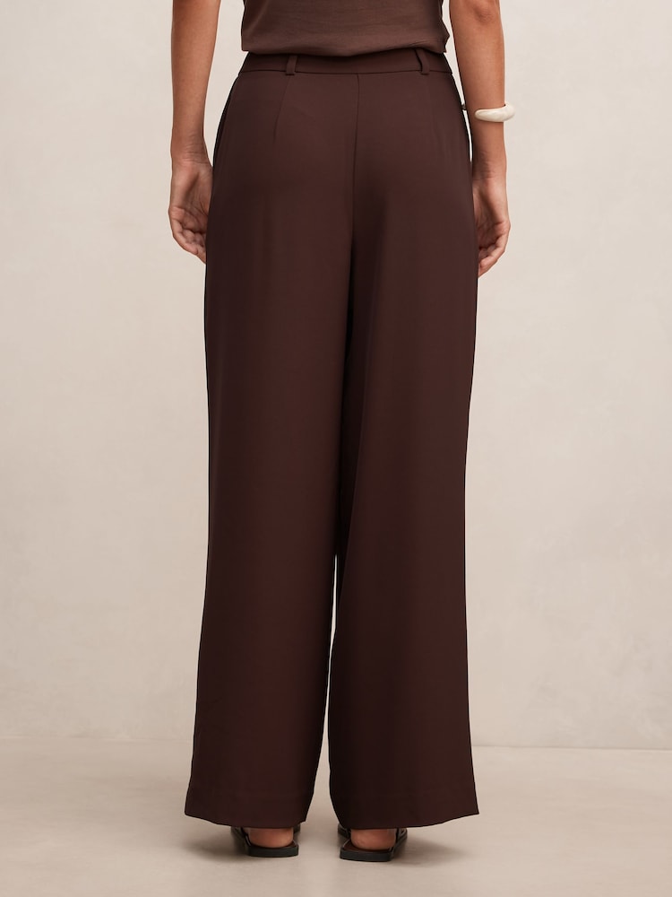 Forever New Brown Dani Straight Leg Pants - Image 2 of 5 Forever New Brown Dani Straight Leg Pants - Image 2 of 5