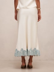 Forever New Cream Adele Lace Trim Midi Skirt - Image 2 of 5