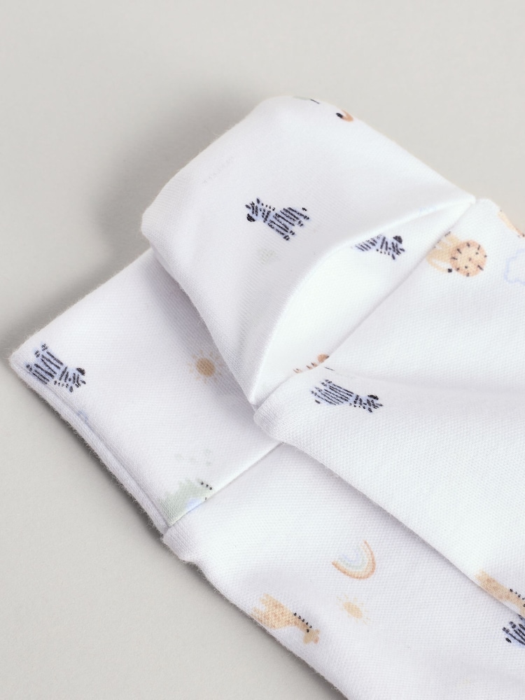 Wit - Born in 2025 baby pyjama en muts set (0 - 9 mnd) - Image 5 of 11