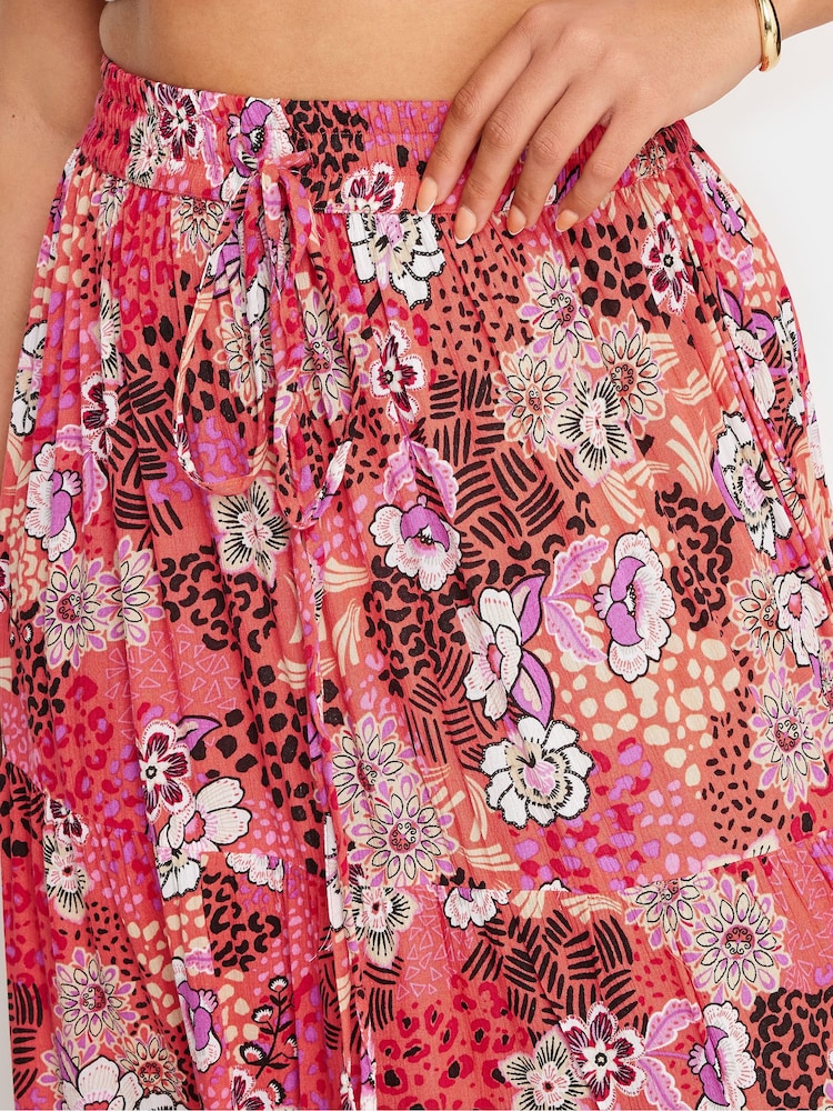 Yours Curve Pink Floral Print Tiered Beach Skirt - Image 4 of 5