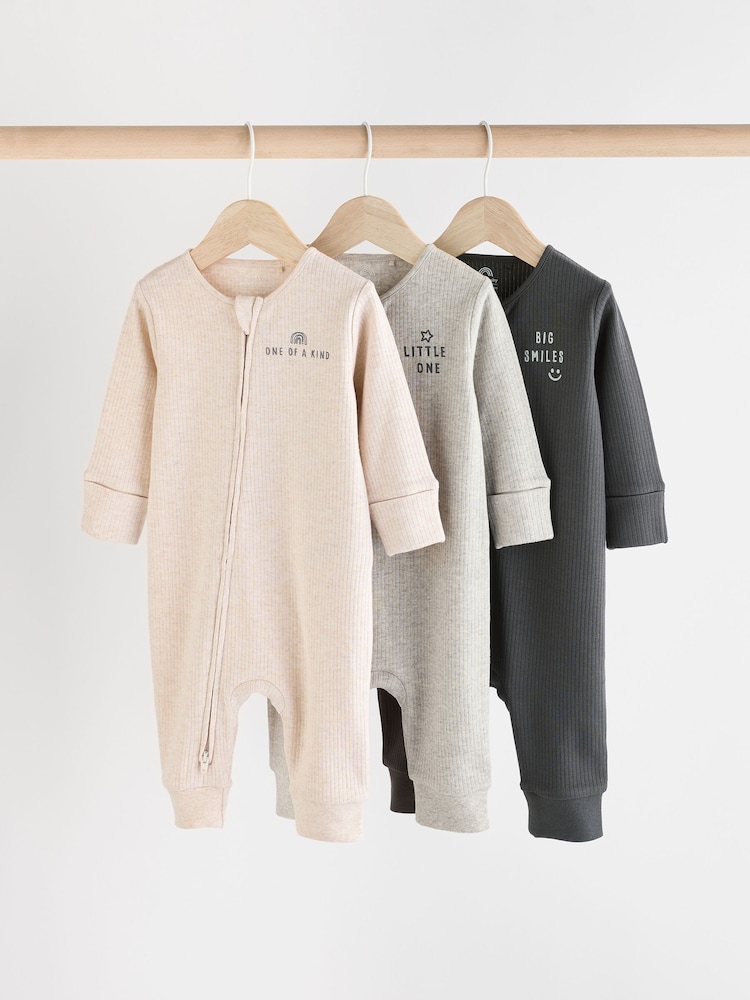Diseño con eslogan en tono neutro - Pack de 3 pijamas tipo pelele de algodón 100 % con cremallera bilateral y diseño sin calcetín para bebé (0 meses - 3 años) - Imagen 1 de 12