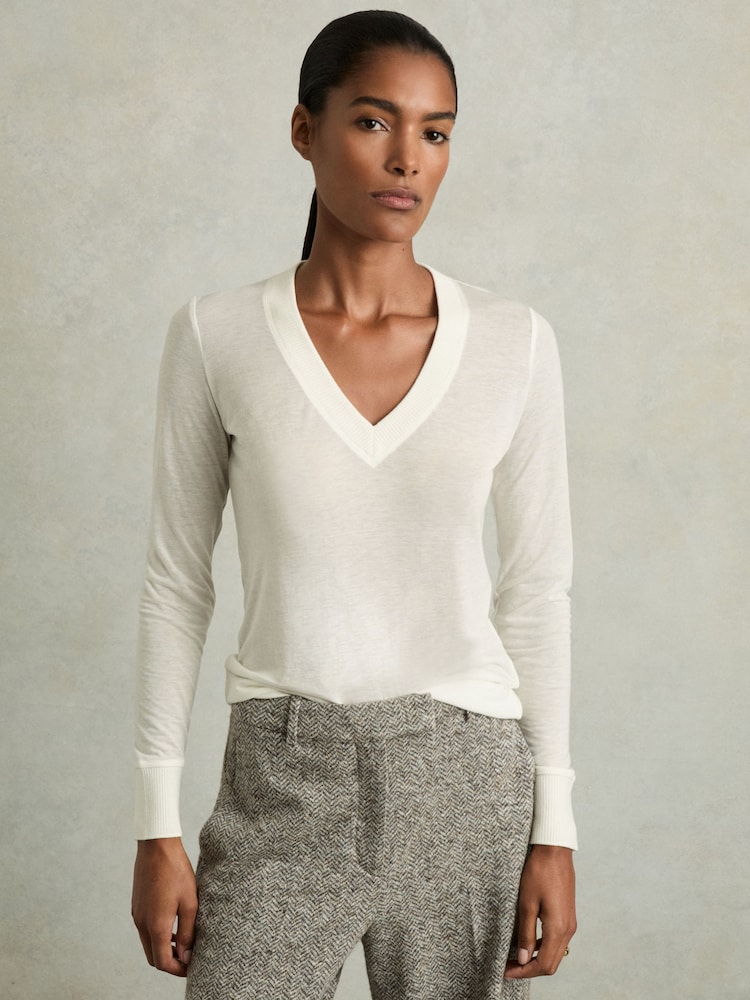 Reiss Cream Evelyn Lyocell-Wool Marled V-Neck Top - Image 1 of 7