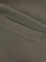 Reiss Green Smoke Robin 9-13 yrs Textured Drawstring Shorts - Image 4 of 4